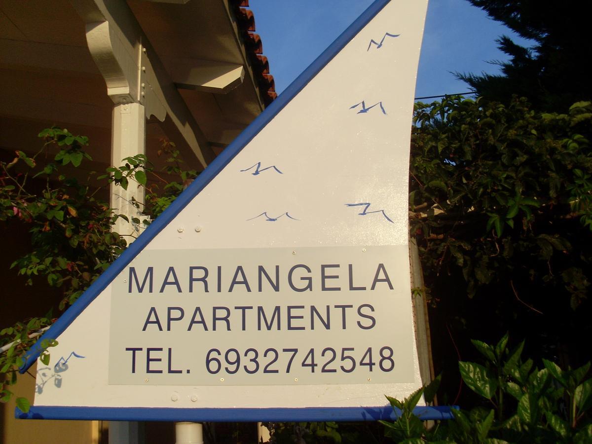 Mariangela Apartments Lixouri Exteriör bild